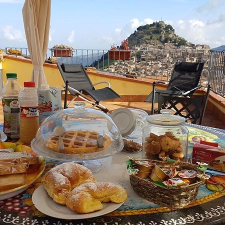 Hotel Heart Of Sicily Mistretta Exterior foto