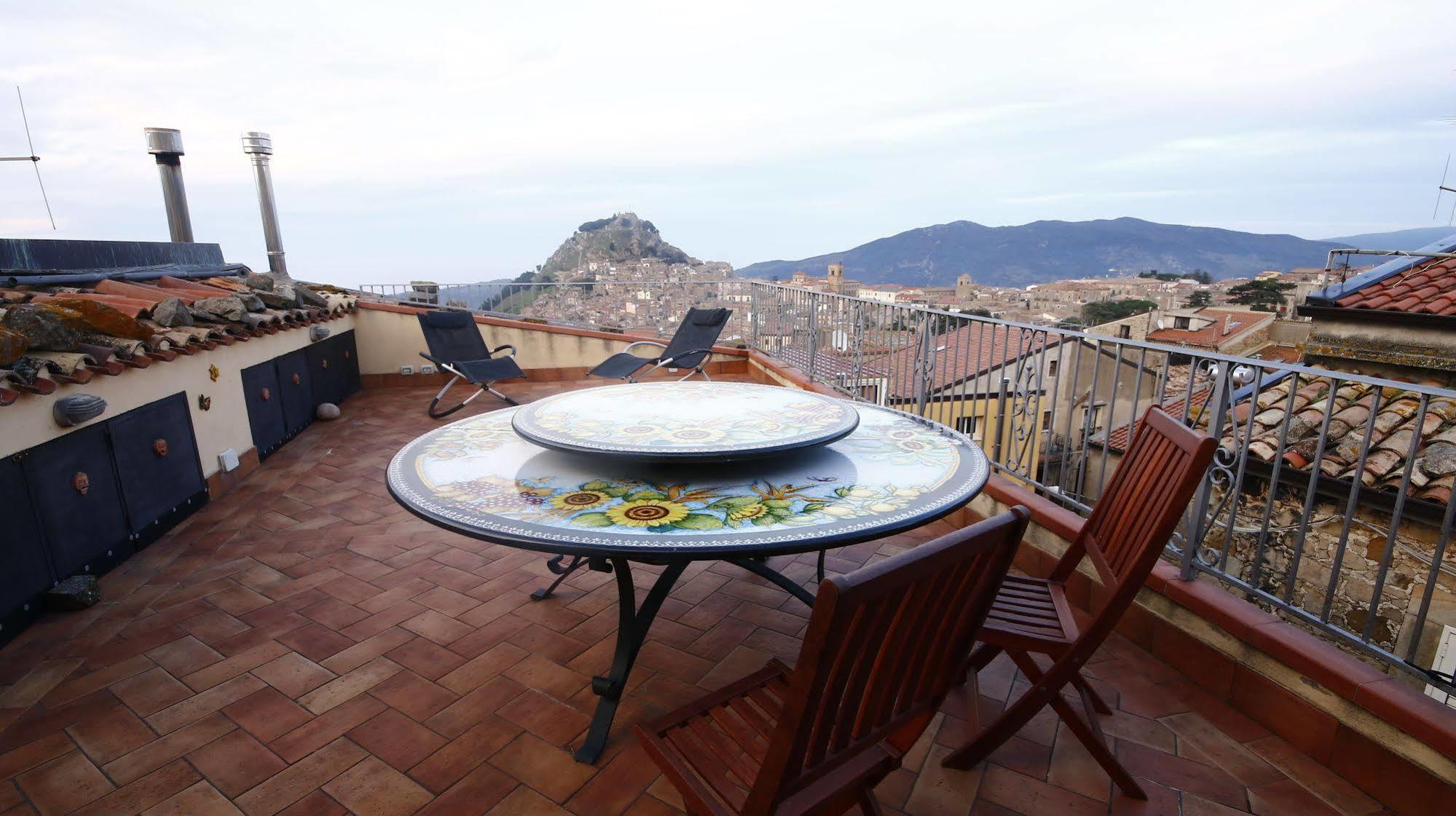 Hotel Heart Of Sicily Mistretta Exterior foto