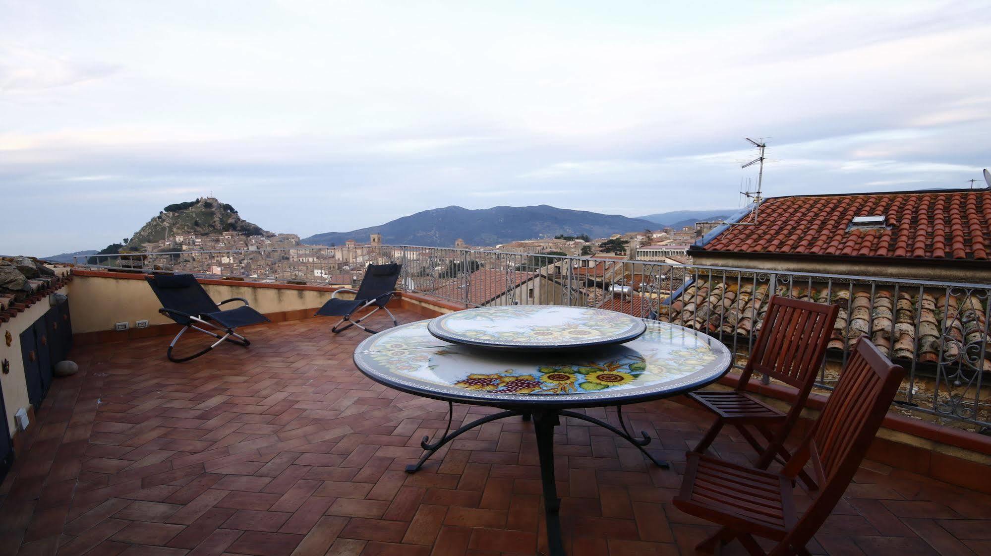 Hotel Heart Of Sicily Mistretta Exterior foto